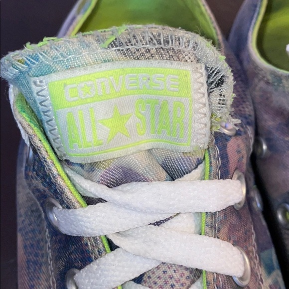 Converse - Picture 3 of 9